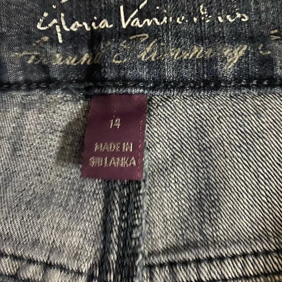 Gloria Vanderbilt Classic Blue Women's Jeans - Picture 4 of 10